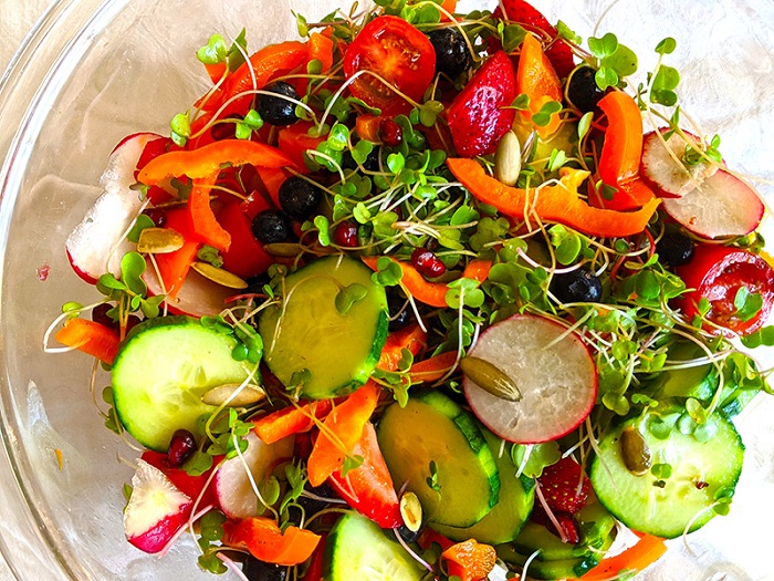 Kỹ Thuật Chế Biến Salad Từ Rau Mầm Giúp Cải Thiện Da Và Tốt Cho Sức Khỏe